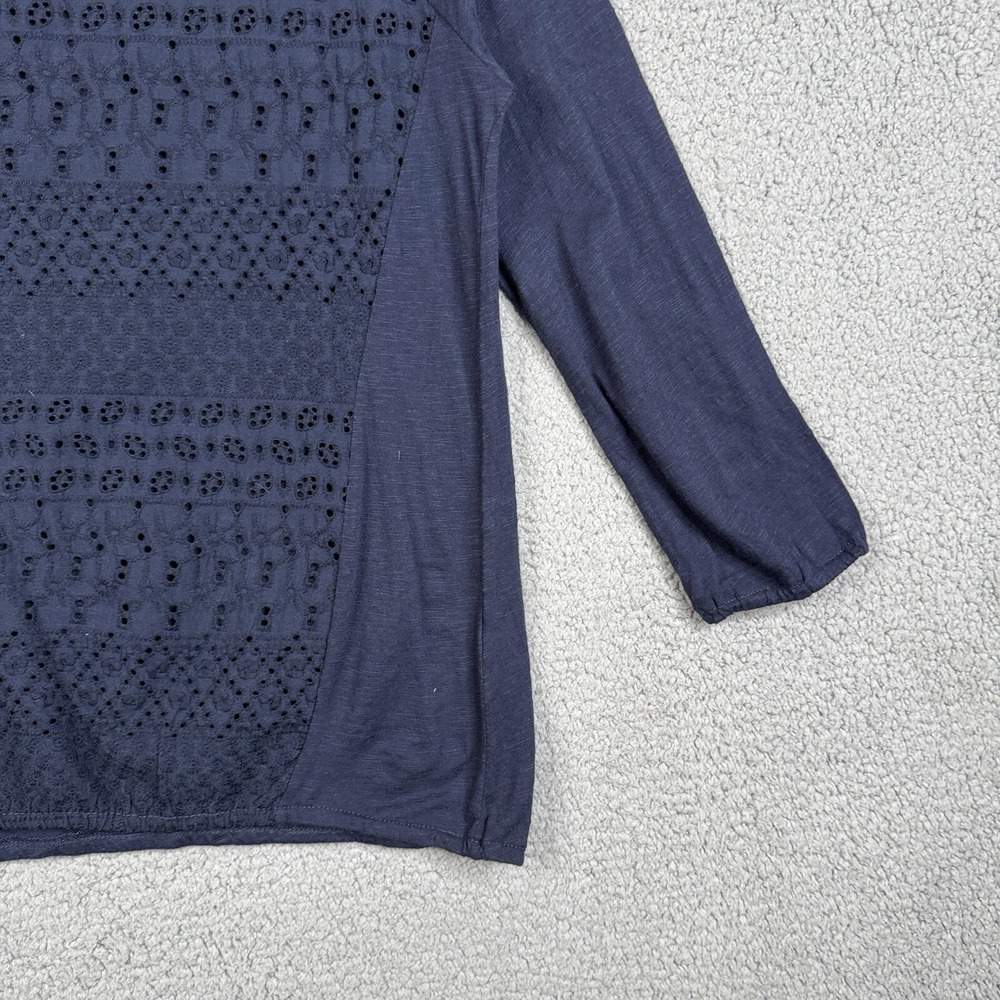 Lucky Brand Tunic Top Womens Size Medium Navy Blue Eyelet 3/4 Sleeve Boat Neck - Picture 4 of 15